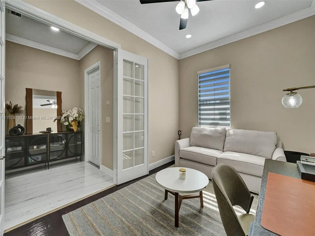 6435 SW 55th Pl, Davie FL 33314