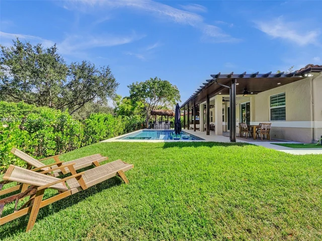 6435 SW 55th Pl, Davie FL 33314