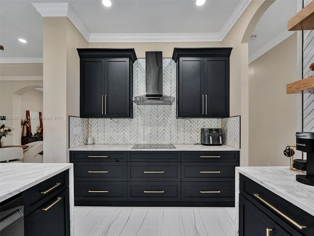 6435 SW 55th Pl, Davie FL 33314