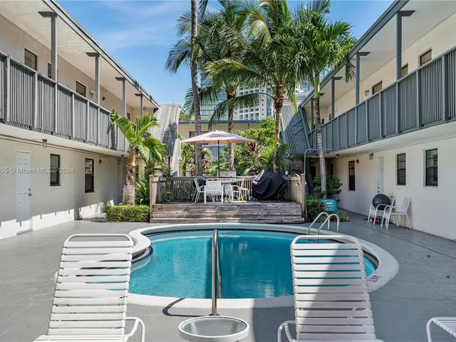 3265 Virginia St # 16, Miami FL 33133