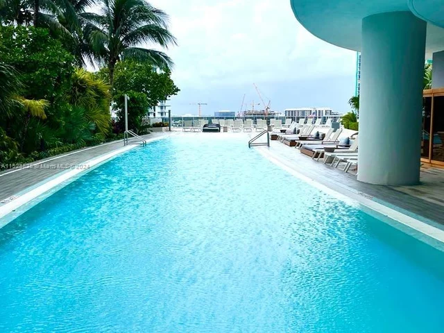 488 NE 18th St # 2900, Miami FL 33132