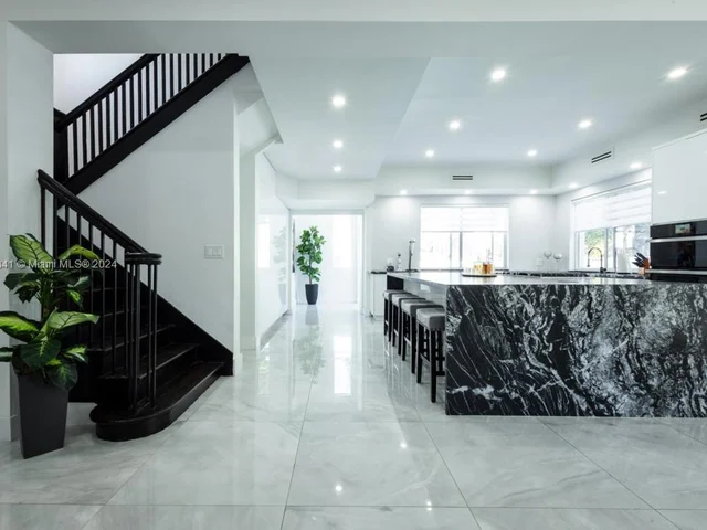 1605 NW 8th Ter # 0, Miami FL 33125