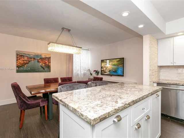 20291 NE 30th Ave # 10, Aventura FL 33180