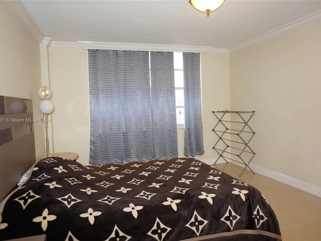 2750 NE 183rd St # 2303, Aventura FL 33160