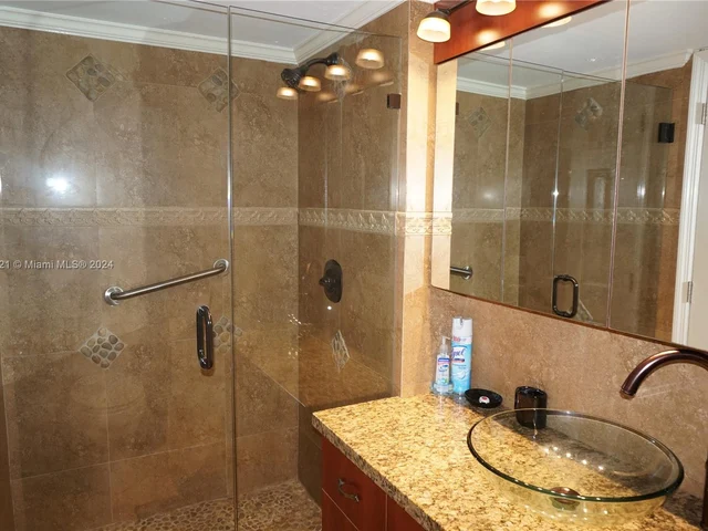 2750 NE 183rd St # 2303, Aventura FL 33160