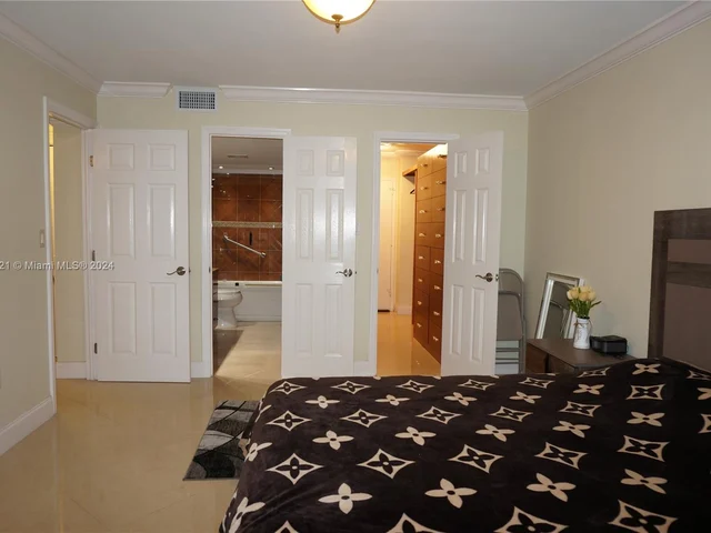 2750 NE 183rd St # 2303, Aventura FL 33160