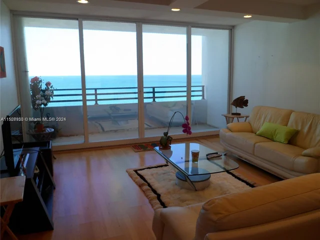 3505 S Ocean Dr # 1420, Hollywood FL 33019