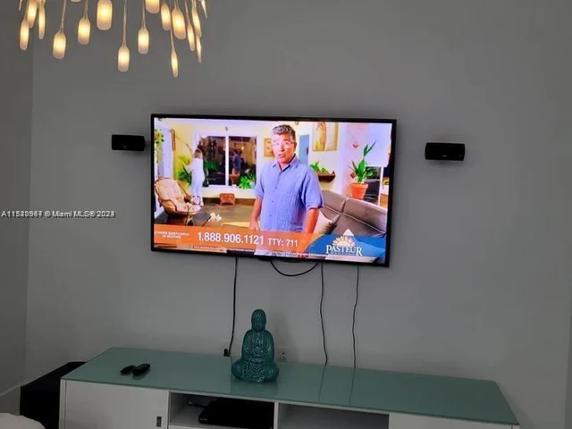 200 Biscayne Boulevard Way # 4809, Miami FL 33131