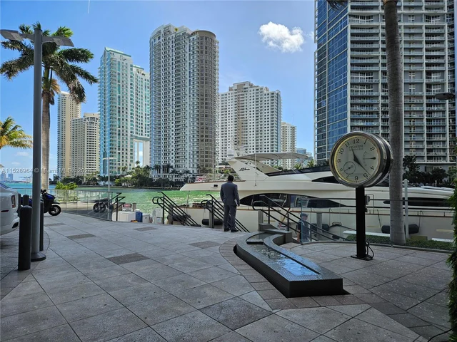 200 Biscayne Boulevard Way # 4809, Miami FL 33131