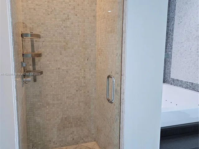 200 Biscayne Boulevard Way # 4809, Miami FL 33131