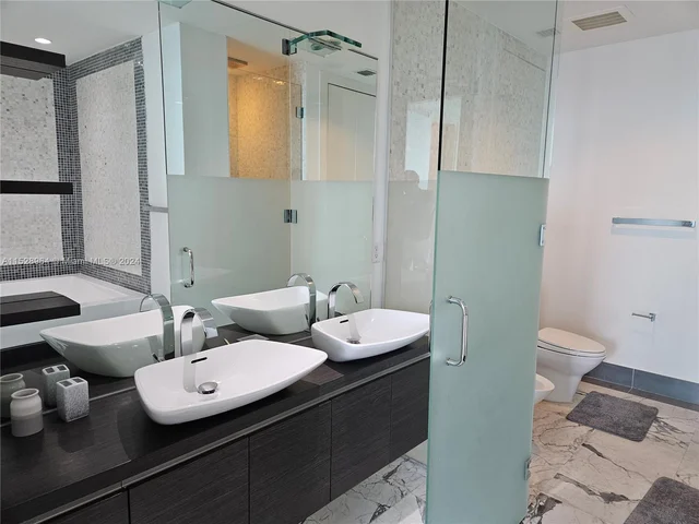 200 Biscayne Boulevard Way # 4809, Miami FL 33131