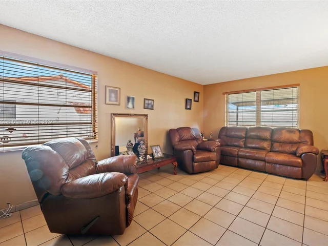 1307 NW 36th Ave, Miami FL 33125