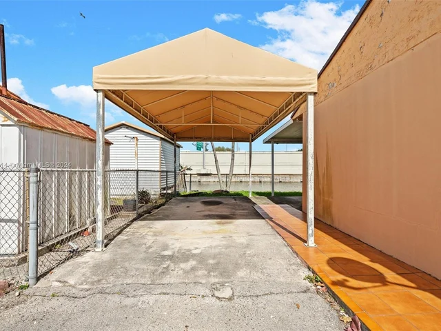 1307 NW 36th Ave, Miami FL 33125