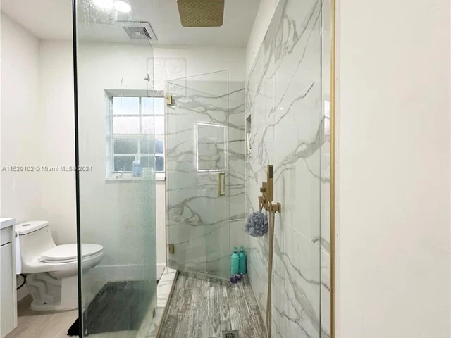 1521 NE 5th Terrace, Fort Lauderdale FL 33304