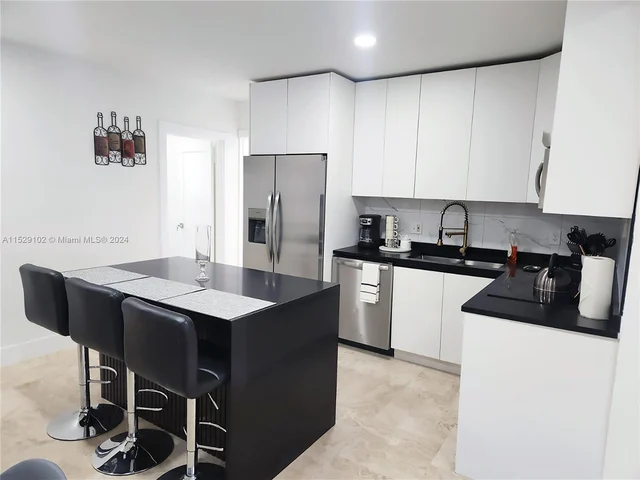 1521 NE 5th Terrace, Fort Lauderdale FL 33304