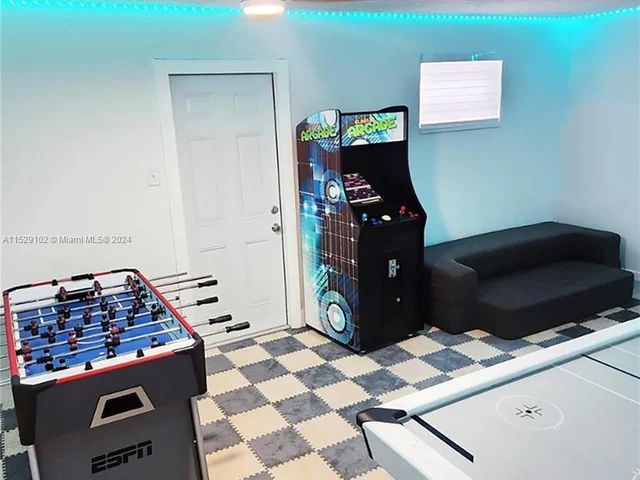 1521 NE 5th Terrace, Fort Lauderdale FL 33304