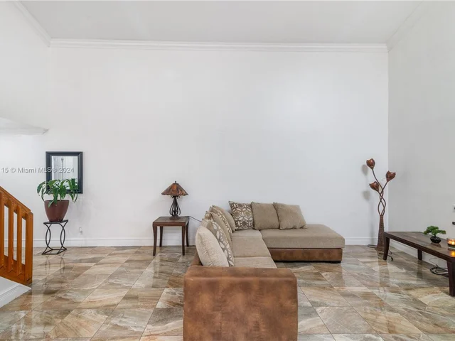 6333 NW 180th Ter, Hialeah FL 33015