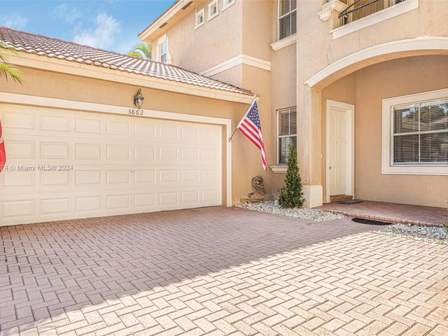 5862 NW 120th Ter, Coral Springs FL 33076