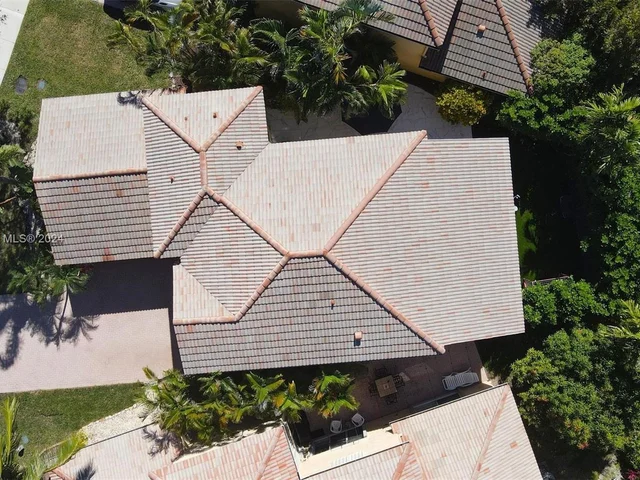 5862 NW 120th Ter, Coral Springs FL 33076