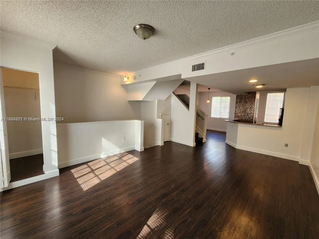 2911 NE 185th St # 2102, Aventura FL 33180