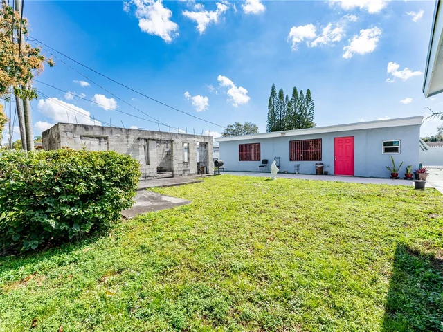 2821 NW 171st Ter, Miami Gardens FL 33056