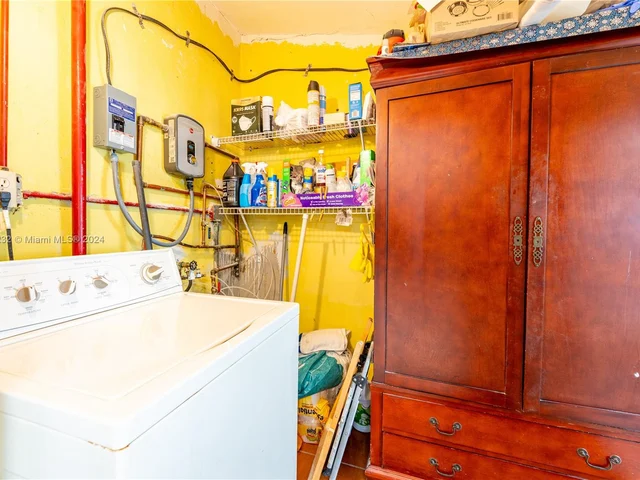 2821 NW 171st Ter, Miami Gardens FL 33056