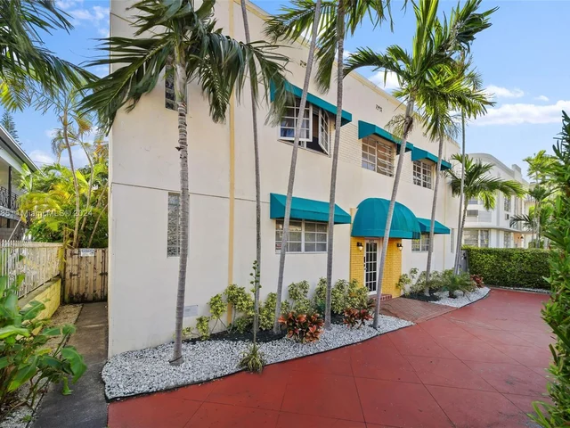 832 15th St # 4, Miami Beach FL 33139