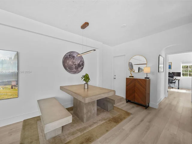 832 15th St # 4, Miami Beach FL 33139