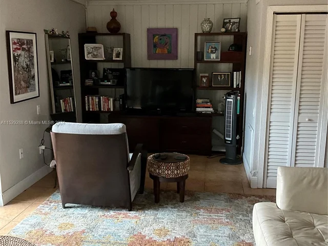 6517 SW 116th Pl # G, Miami FL 33173