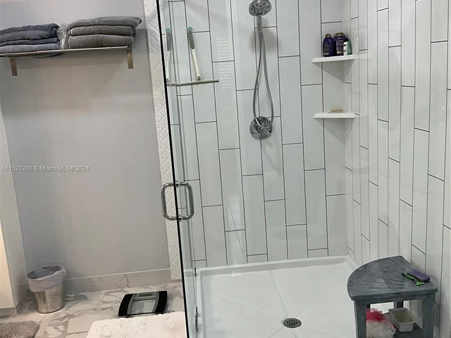 6517 SW 116th Pl # G, Miami FL 33173