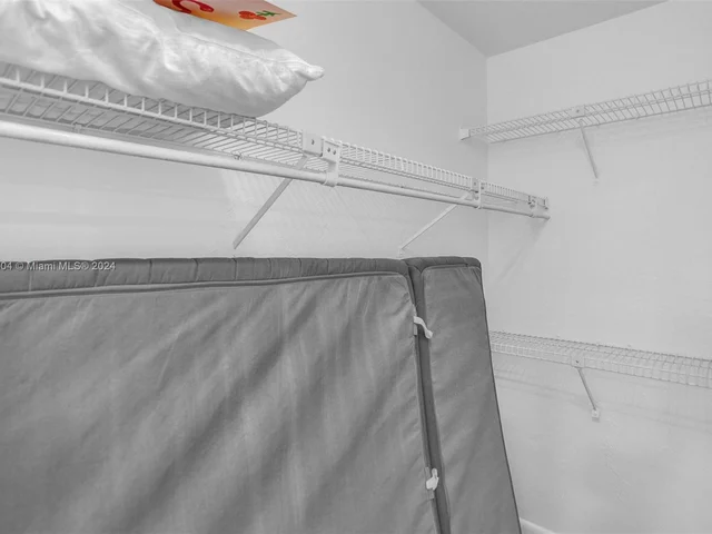 800 SW 113th Ter, Pembroke Pines FL 33025