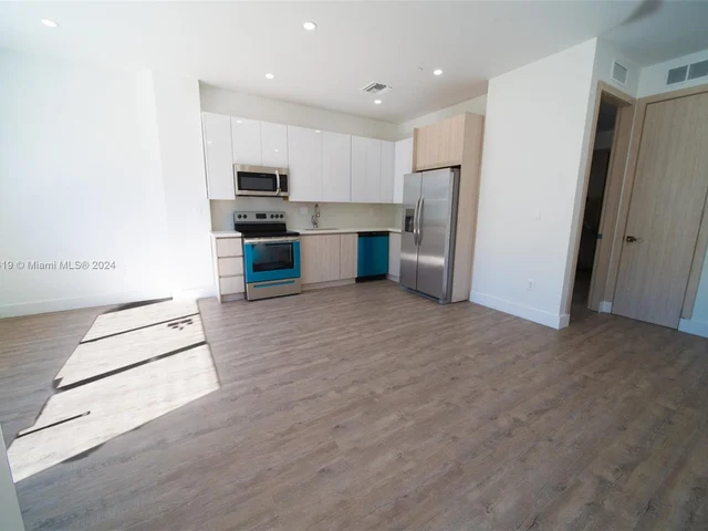 500 Foster Rd # C, Hallandale Beach FL 33009