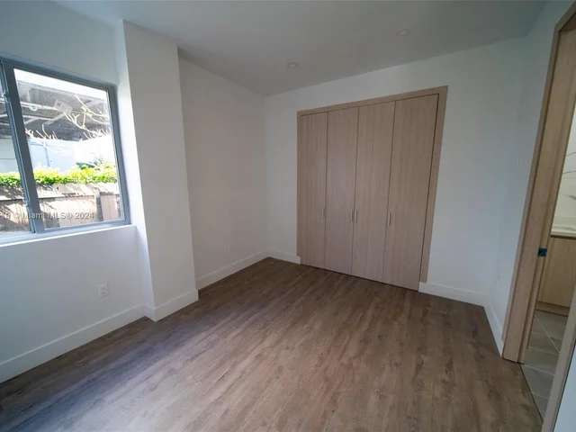 500 Foster Rd # C, Hallandale Beach FL 33009