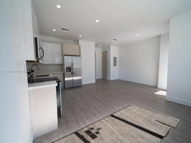 500 Foster Rd # C, Hallandale Beach FL 33009