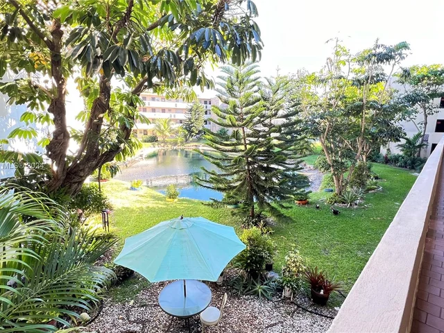 1660 NE 191st St # 1, Miami FL 33179