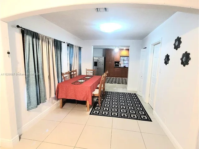 1132 Moffett St, Hallandale Beach FL 33009