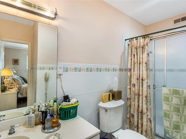 9500 SW 81st Ave, Miami FL 33156