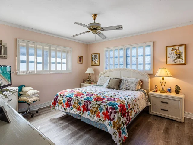 9500 SW 81st Ave, Miami FL 33156