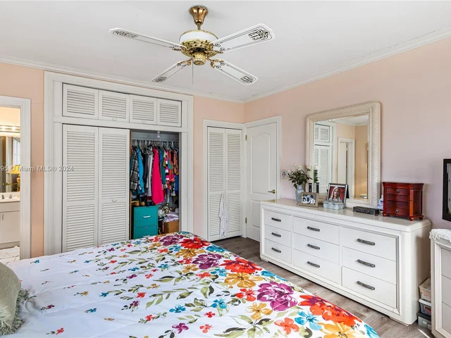 9500 SW 81st Ave, Miami FL 33156