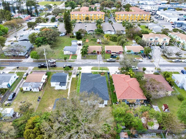 108 NW 1st Ave, Hallandale Beach FL 33009