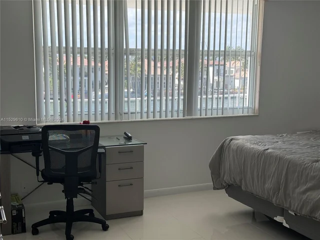 1410 S Ocean Dr # 305, Hollywood FL 33019