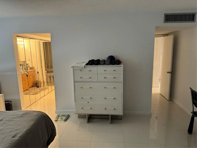 1410 S Ocean Dr # 305, Hollywood FL 33019