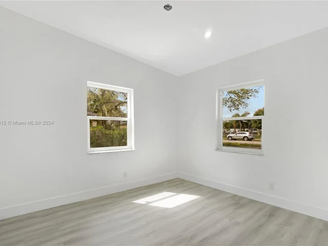 15955 W Bunche Park Dr, Miami Gardens FL 33054