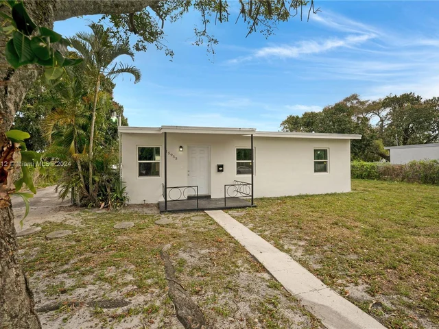 15955 W Bunche Park Dr, Miami Gardens FL 33054