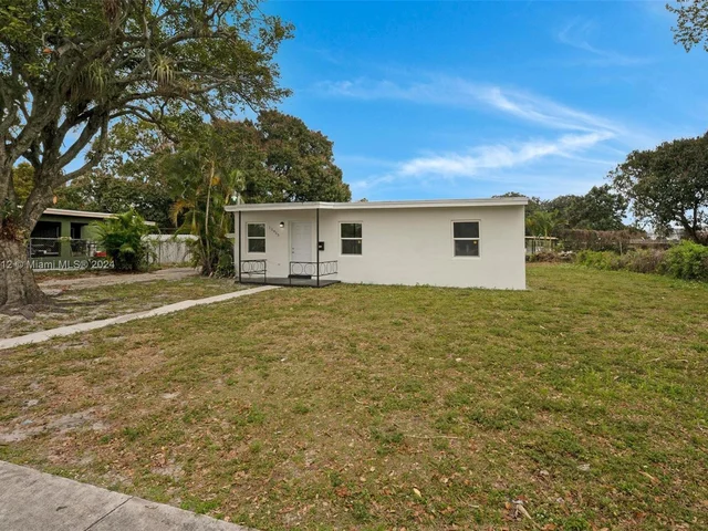 15955 W Bunche Park Dr, Miami Gardens FL 33054