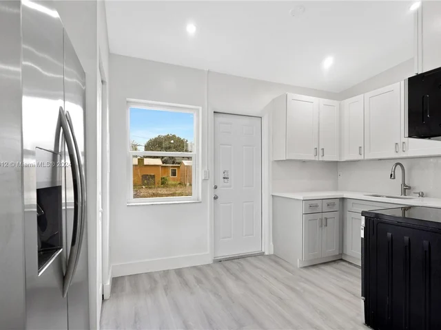 15955 W Bunche Park Dr, Miami Gardens FL 33054