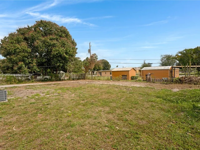 15955 W Bunche Park Dr, Miami Gardens FL 33054