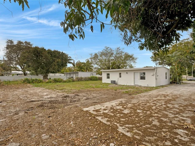 15955 W Bunche Park Dr, Miami Gardens FL 33054