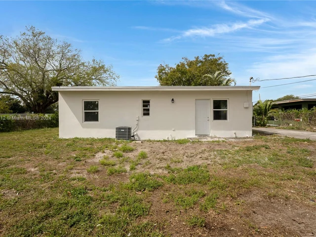 15955 W Bunche Park Dr, Miami Gardens FL 33054