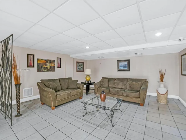 5055 NW 7th St # 509, Miami FL 33126